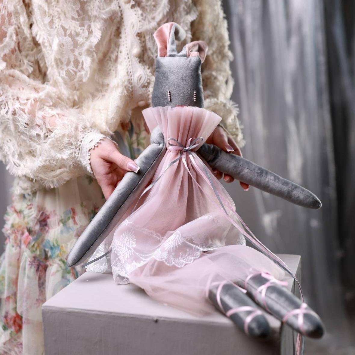 Мягкая игрушка «Заяц в платье»