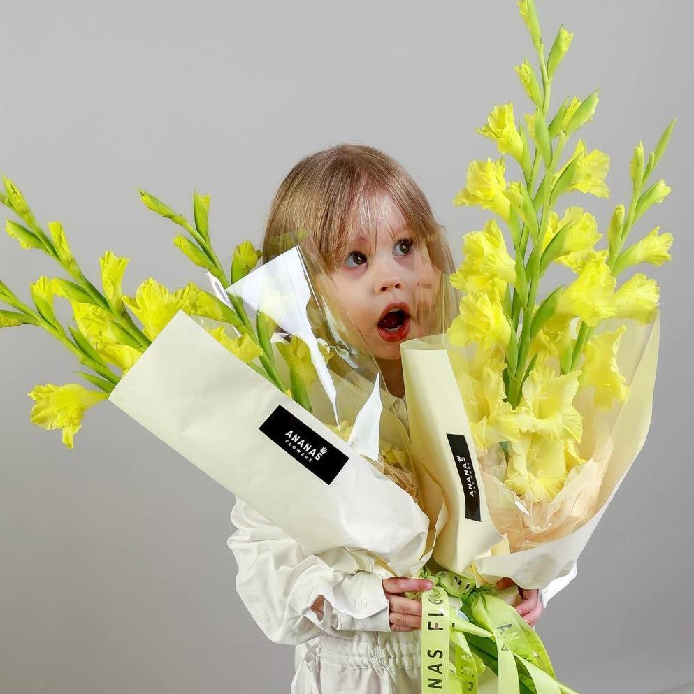 Монобукет из 3 желтых гладиолусов