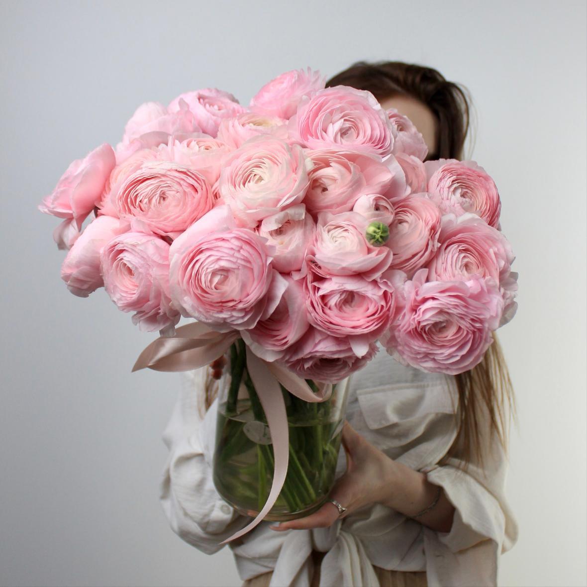 Ранункулюс розовый